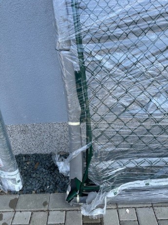 VÝPRODEJ zahradní brána 1600x3600 mm, výplet pletivem PVC, vč. FAB, II. jakost